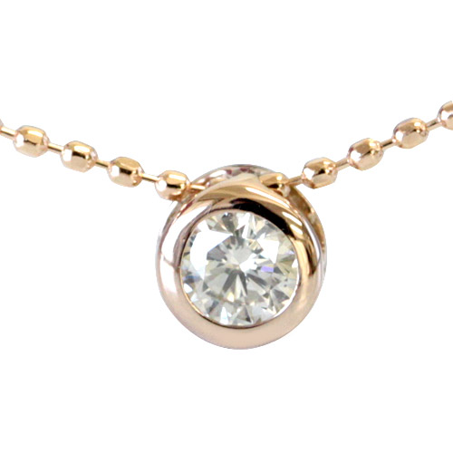 華やかさ際立つK18一粒ダイヤネックレスの実力とは?